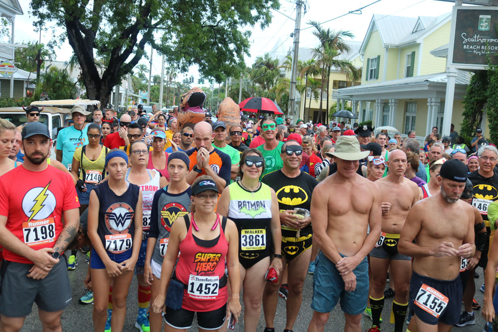 Heroes and Villains 5K 2017 photo - Duval Street, Key West